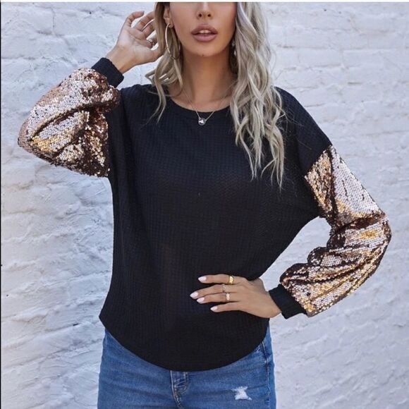 5 🌟 Rated Waffle Shirt with Gold Sequined Sleeves, Rounded Hem - Picture 8 of 13
